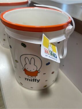 Magenta MIFFY colorful butterflies utensil holder/kitchen crock - Brand New